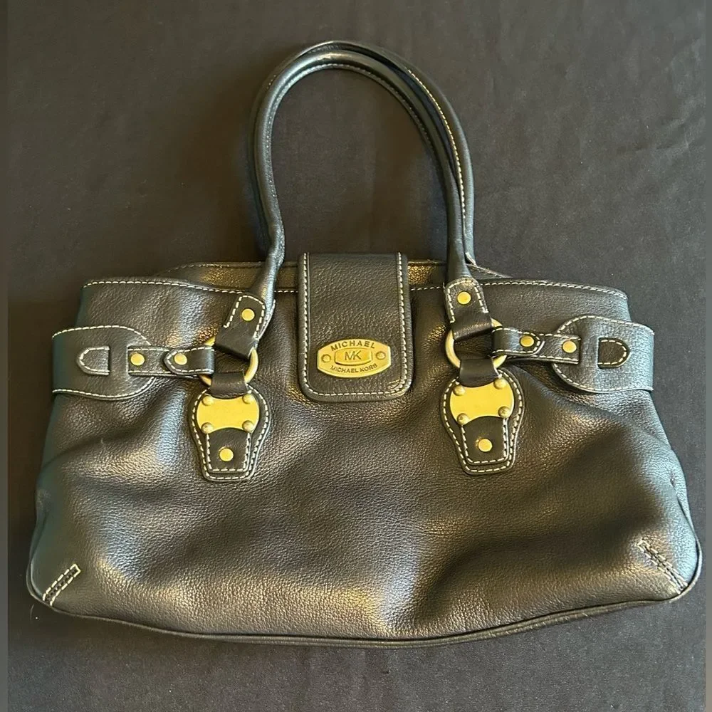 Michael Kors Black Leather Handbag Absolutely Stunning! great condition